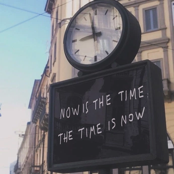 A cover of "Time" cluster. The owner is imcarolina. The cluster consists of 1 element.