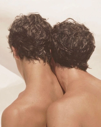 A cover of "grindr" cluster. The owner is malikdupree. The cluster consists of 41 elements.