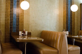 A cover of "cafe" cluster. The owner is laurentarber. The cluster consists of 5 elements.