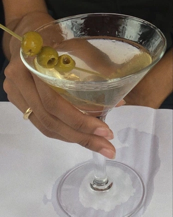 A cover of "." cluster. The owner is gretag. The cluster consists of 4 elements.