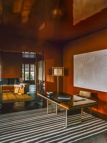 A cover of "Our interior vision" cluster. The owner is ediepeffley. The cluster consists of 14 elements. 2 create it.