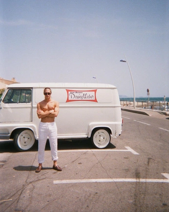 A cover of "Destination Unknown" cluster. The owner is danieljames. The cluster consists of 23 elements.