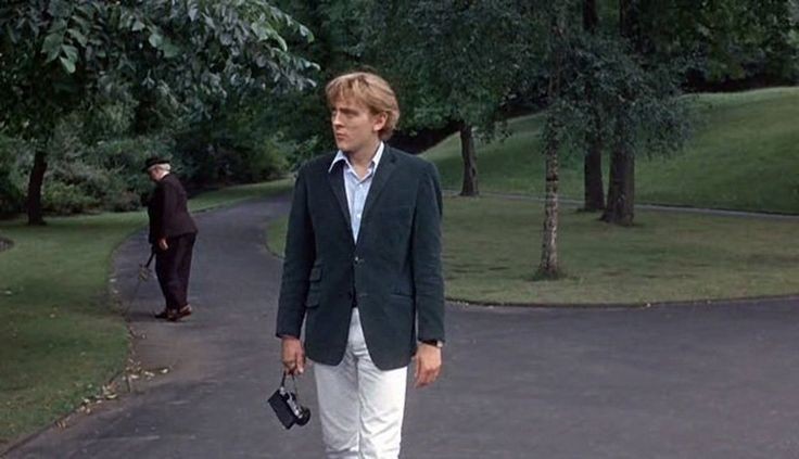A still from Michelangelo Antonioni's 1966 film Blow-Up, featuring actor David Hemmings.