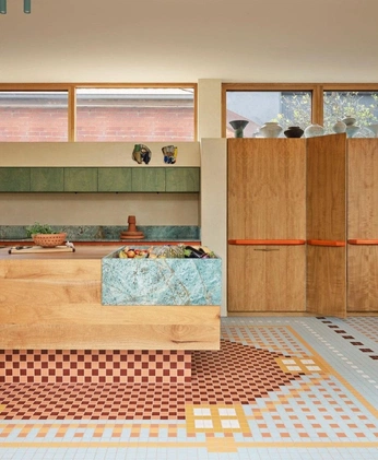 A cover of "Bergen" cluster. The owner is jnwng. The cluster consists of 59 elements.