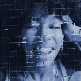 A cover of "PhotoTreats" cluster. The owner is gumvillage. The cluster consists of 24 elements.