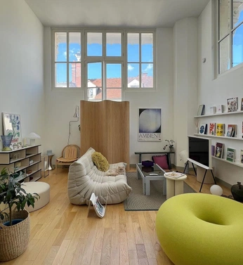 A cover of "Interiors" cluster. The owner is stedie.ang. The cluster consists of 22 elements.