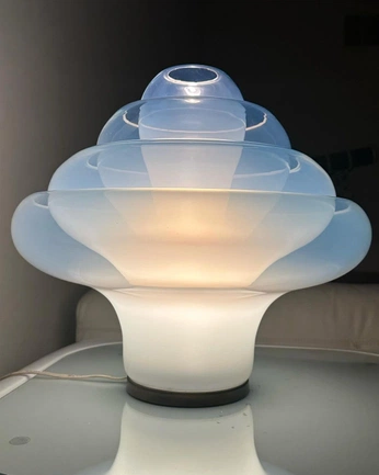 A cover of "light" cluster. The owner is paloma01. The cluster consists of 28 elements.