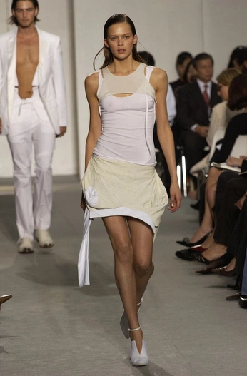 A cover of "Old School" cluster. The owner is kenzieburke. The cluster consists of 17 elements.