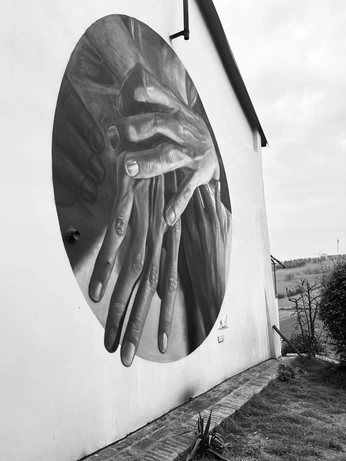 A cover of "Pagarossi" cluster. The owner is pagarossi. The cluster consists of 4 elements.