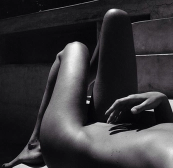 A cover of "Fluster" cluster. The owner is thisisepoch. The cluster consists of 77 elements.