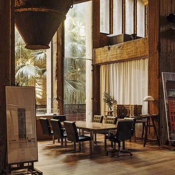 A cover of "The Great Indoors" cluster. The owner is trenton. The cluster consists of 93 elements.