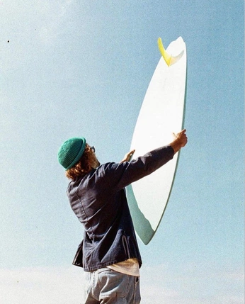 A cover of "Surf Pics" cluster. The owner is bomfim. The cluster consists of 2 elements.