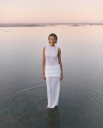 A cover of "Onia Resort 1 '26" cluster. The owner is michhtaylor. The cluster consists of 91 elements.