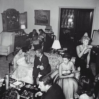 A cover of "Cocktail" cluster. The owner is bejacko. The cluster consists of 4 elements.