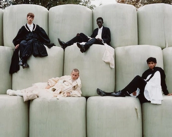 A cover of "Men Editorial" cluster. The owner is aripianca. The cluster consists of 1 element.