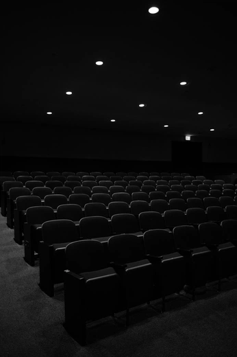 A cover of "Theatre" cluster. The owner is artcwb. The cluster consists of 7 elements.