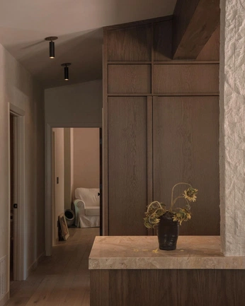 A cover of "home" cluster. The owner is demening. The cluster consists of 38 elements.