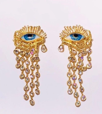 A cover of "Nippes" cluster. The owner is dililo. The cluster consists of 3 elements.