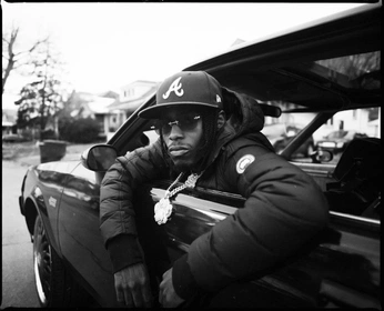 A cover of "Race" cluster. The owner is youknowvvt. The cluster consists of 11 elements.