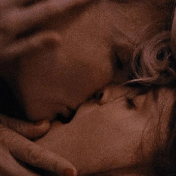 A cover of "MADHOUSE" cluster. The owner is tasmanbanks. The cluster consists of 12 elements.