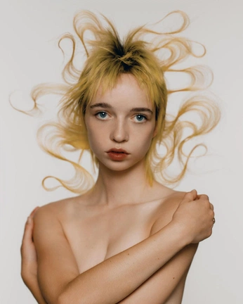 A cover of "refrences" cluster. The owner is athalias. The cluster consists of 2 elements.