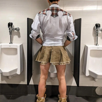 A cover of "skirts, pleats, drapes" cluster. The owner is marksavant. The cluster consists of 6 elements.