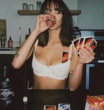 A cover of "ironic ig model gf" cluster. The owner is houseplantson. The cluster consists of 12 elements.