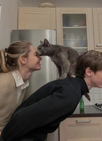 A cover of "ship; eliot x winnifred" cluster. The owner is universallyecho. The cluster consists of 16 elements.