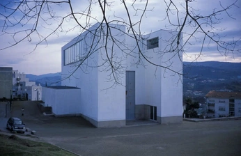 A cover of "Architecture" cluster. The owner is tracesoftears00. The cluster consists of 4 elements.