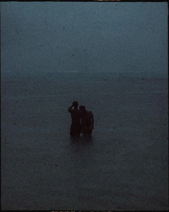 A cover of "love" cluster. The owner is vid3noir. The cluster consists of 17 elements.