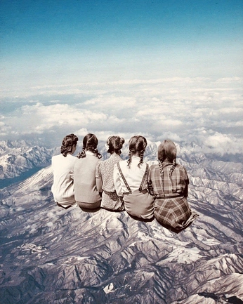 A cover of "casestudy" cluster. The owner is raeuhhh. The cluster consists of 5 elements.