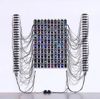 A cover of "Solo Exhibition" cluster. The owner is yamb0x. The cluster consists of 9 elements.