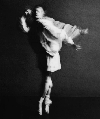 A cover of "Reference Figure" cluster. The owner is artdynamo. The cluster consists of 2 elements.