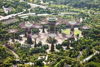 A cover of "Radical Imagination" cluster. The owner is seventytwo. The cluster consists of 2 elements.