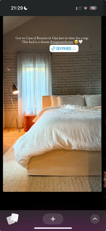 A cover of "Bedroom" cluster. The owner is andreas01. The cluster consists of 18 elements.