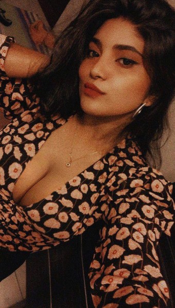 Call Girls In Gurgaon -9811526736 Gwal Pahari Russian Call Girls Escorts In Gurgaon