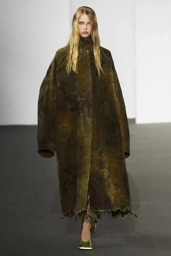 A cover of "Mode" cluster. The owner is emilie.w. The cluster consists of 9 elements.