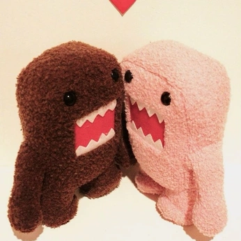 A cover of "M4T3R14L W0R1D" cluster. The owner is 3zrqng3l. The cluster consists of 182 elements.