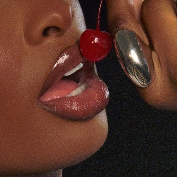 A cover of "Eros 🥀 Vié" cluster. The owner is kailadior. The cluster consists of 1649 elements.