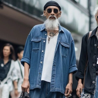 A cover of "look" cluster. The owner is slavalos. The cluster consists of 27 elements.