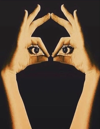 A cover of "𓆝 𓆟 𓆞" cluster. The owner is calrion. The cluster consists of 3 elements.