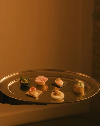 A cover of "Delicious" cluster. The owner is bartmcqueen. The cluster consists of 4 elements.