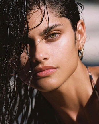 A cover of "Portraits" cluster. The owner is adrianonc. The cluster consists of 41 elements.