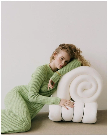 A cover of "SHOOT FASHION BRAND" cluster. The owner is louiseconesa. The cluster consists of 13 elements.