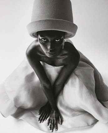 A cover of "Fashion" cluster. The owner is cosmosluis. The cluster description is "The Way To Express Felings". The cluster consists of 65 elements.