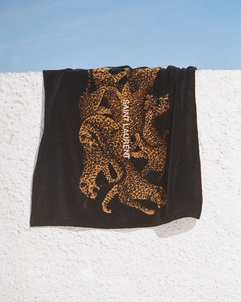 A cover of "Photo inspo" cluster. The owner is avvvvv. The cluster consists of 4 elements.