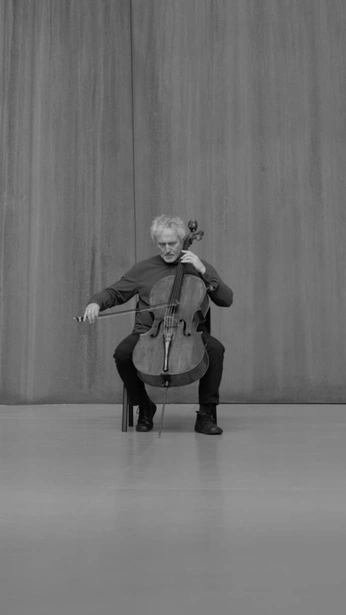 A cover of "Music" cluster. The owner is annakhaninyan. The cluster consists of 1 element.