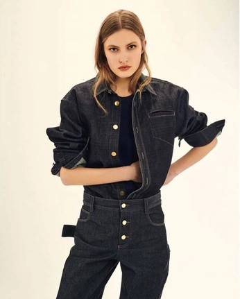 A cover of "MAKI/AVA" cluster. The owner is ericmarilynny. The cluster consists of 8 elements.