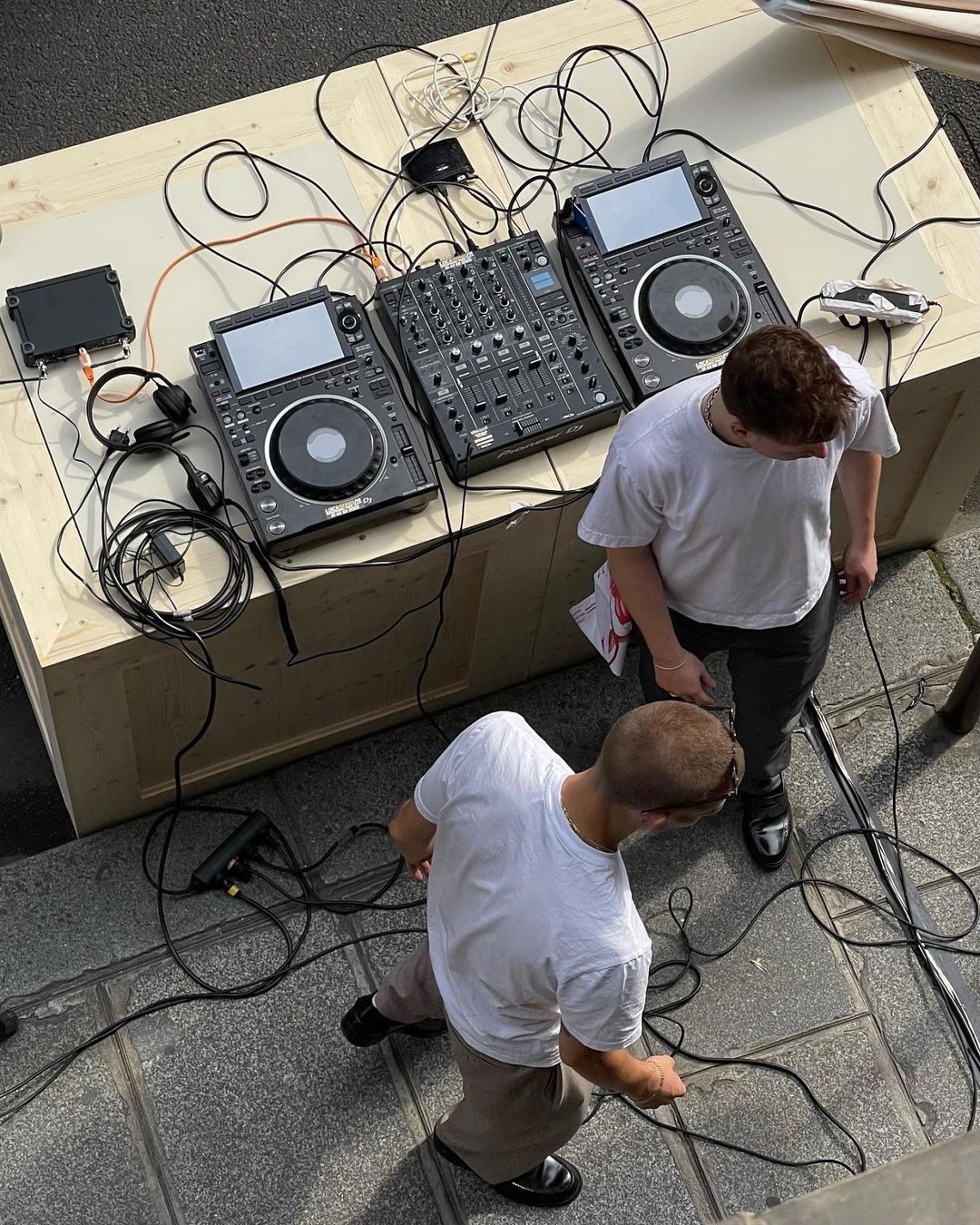Electronic