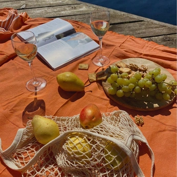 A cover of "evergreen" cluster. The owner is angiewidmerr. The cluster consists of 14 elements.